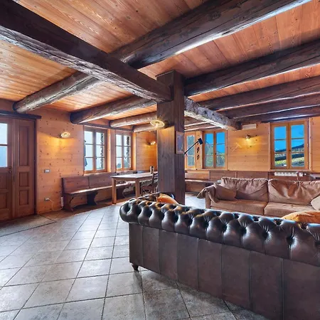 Chalet Mountain Hut 'la Fraccia'